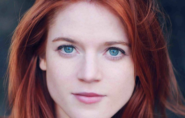 Популярная актриса Роуз Лесли