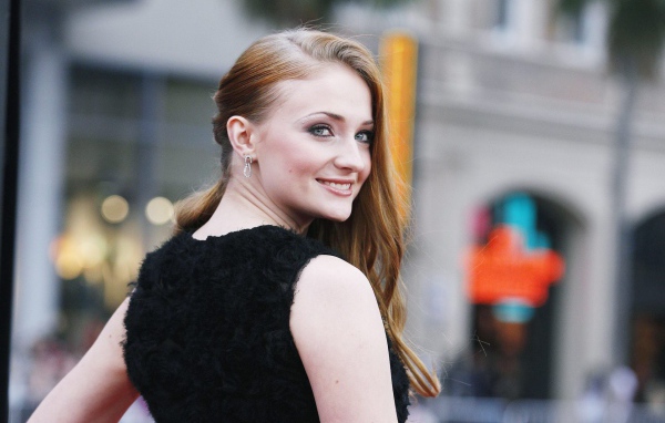 Известная модель Софи Тернер