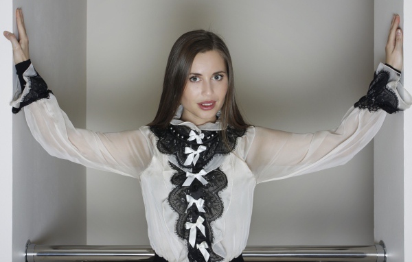 Знаменитая Юлия Михалкова