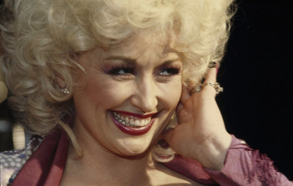 Супермодель Долли Партон