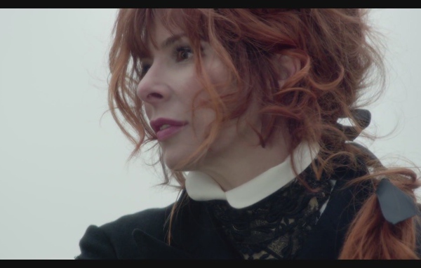 Красивая Милен Фармер