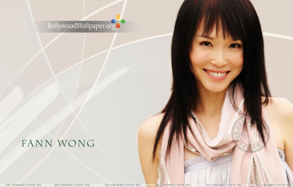 Популярная актриса Фэнн Вонг