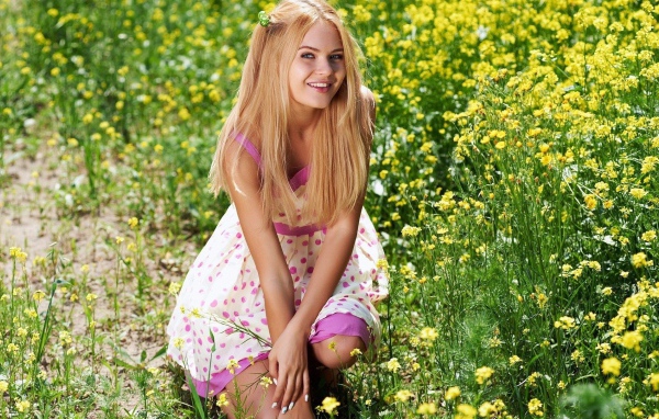 Таля на летнем поле