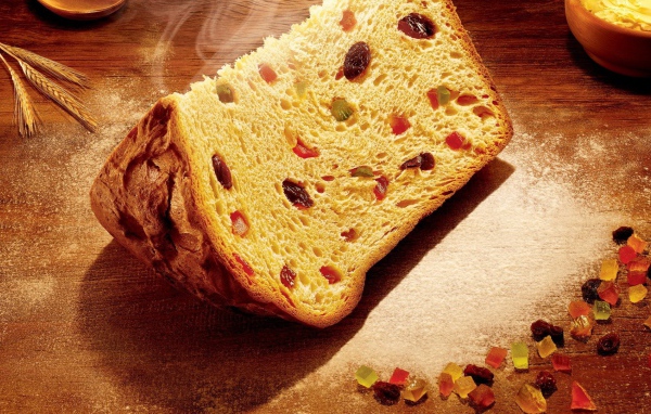 Пасхальный пирог с изюмом