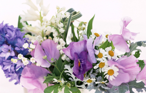 Цветочная композиция на 8 марта