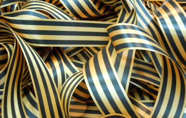 Георгиевские ленты в День Победы 9 мая