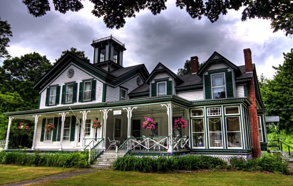 Красивый дом