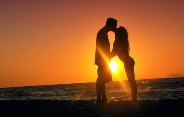 Поцелуй на закате