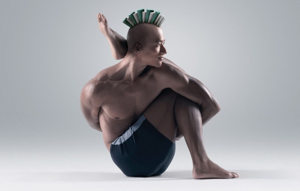 Человек в позе йоги