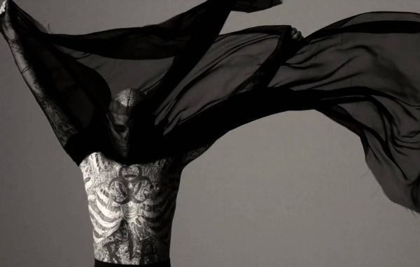 Популярная суперзвезда Рик Жене