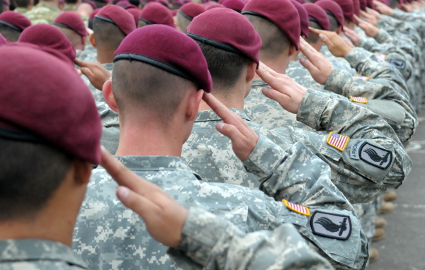 Солдаты в строю