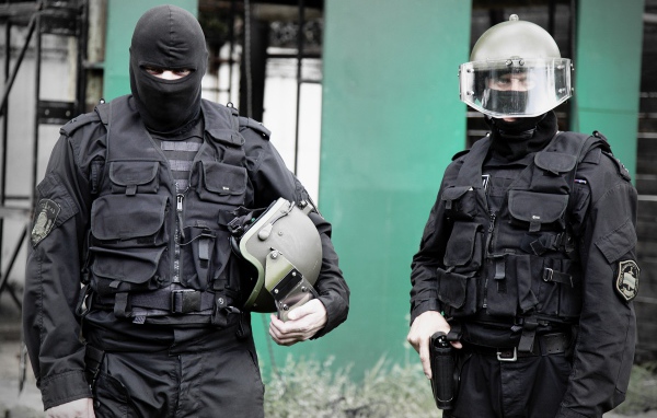 Два бойца спецназа