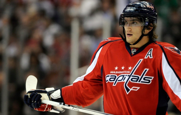 Популярный спортсмен Александр Овечкин