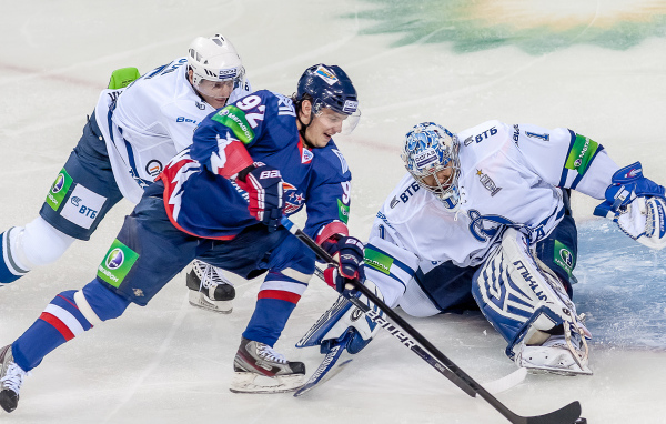 Популярный человек Олег Твердовский