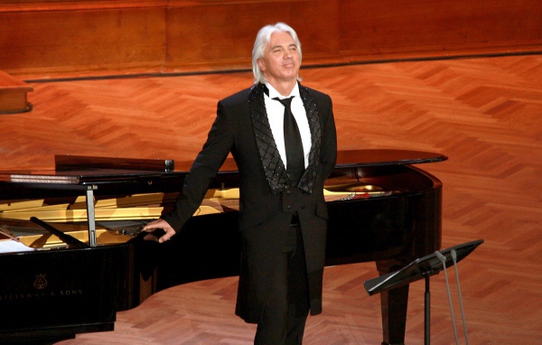 Знаменитый Дмитрий Хворостовский