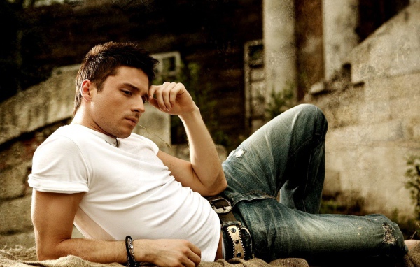 Популярный актер Сергей Лазарев