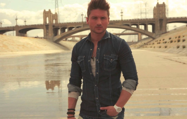 Русская знаменитост Сергей Лазарев