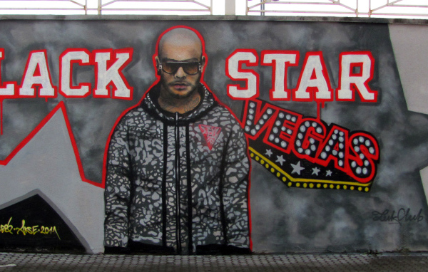 Русская знаменитост Тимати