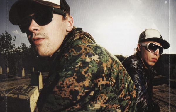 Знаменитый киноактер Витя АК