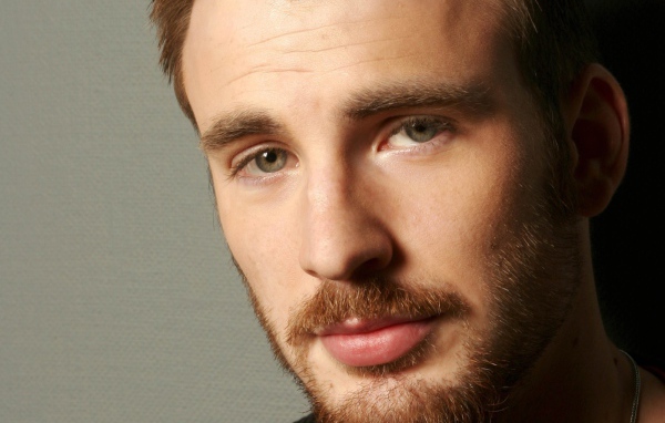 Знаменитая Кинозвезда Крис Эванс