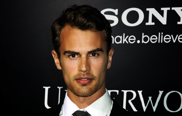 Знаменитый киноактер Тео Джеймс