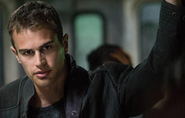 Русская звезда Тео Джеймс