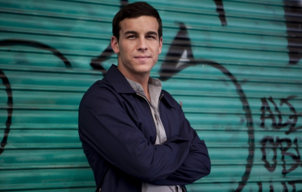 Актер Марио Касас