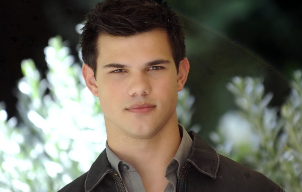 Возлюбленный Тэйлор Лотнер