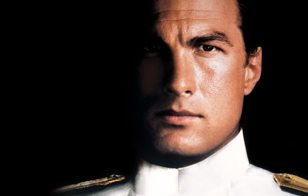 Известный Стивен Сигал