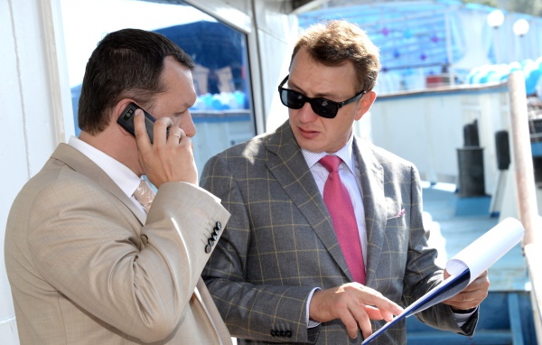 Марат Башаров читает сценарий