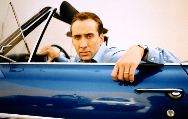 Николас Кейдж в автомобиле