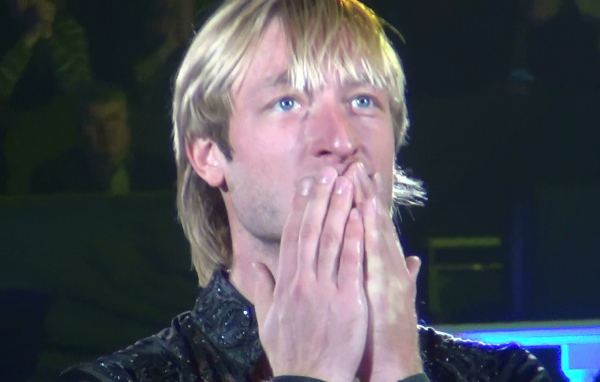 На льду кипят эмоции Евгения Плющенко