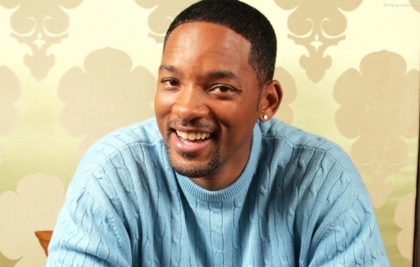 Уилл Смит в синем свитере