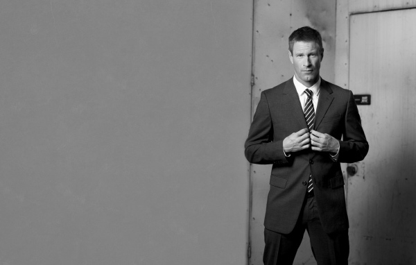 Аарон Экхарт актер