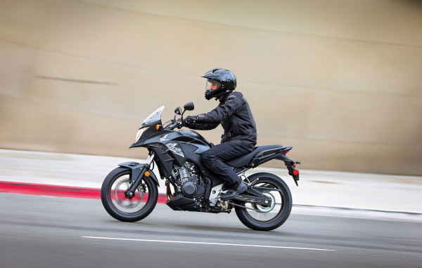 Красивый мотоцикл Новый мотоцикл Honda CB 500 F