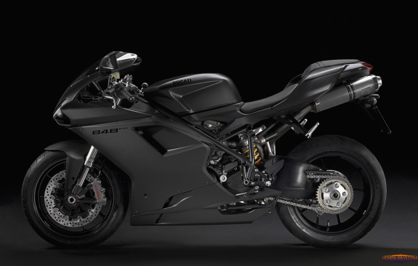 Красивый мотоцикл в москве Ducati Superbike 848 Evo
