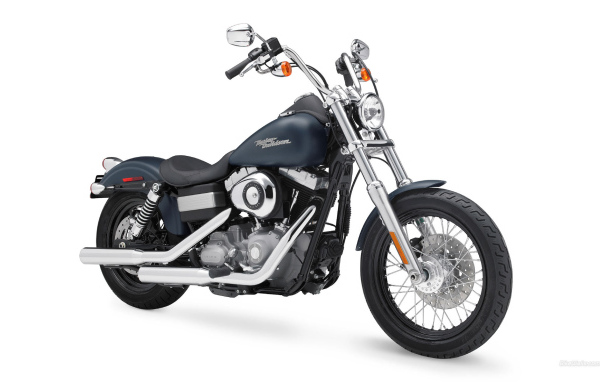 Красивый мотоцикл в москве Harley-Davidson Dyna Street Bob