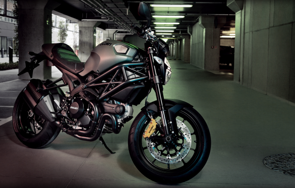 Мотоцикл модели Ducati Monster Diesel