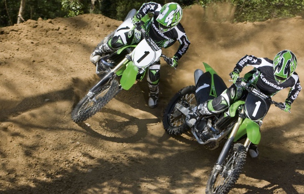 Мотоцикл модели Kawasaki KX 250 F