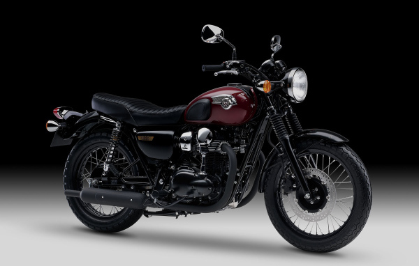 Мотоцикл модели Kawasaki W 800