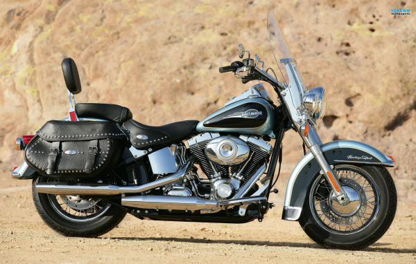 Быстрый мотоцикл Harley-Davidson Heritage Softail