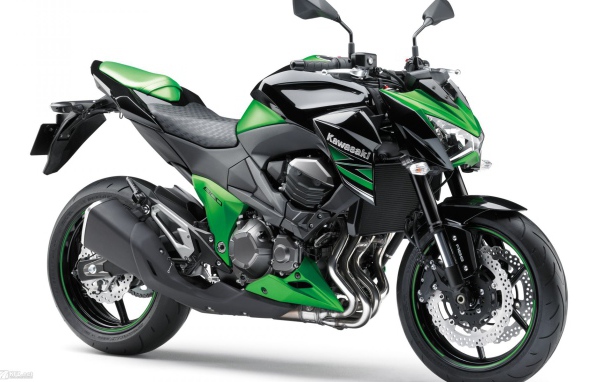Быстрый мотоцикл Kawasaki Z 800