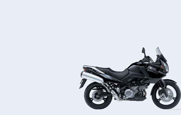 Быстрый мотоцикл Suzuki V-Storm 1000  DL
