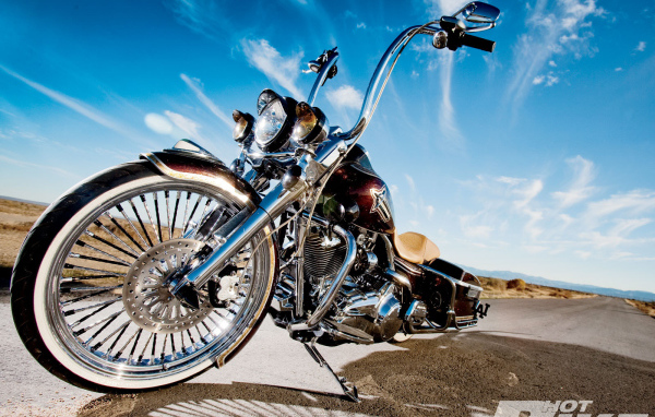Невероятный мотоцикл Harley-Davidson Road King Anniversary Edition