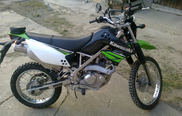 Невероятный мотоцикл Kawasaki KLX 125