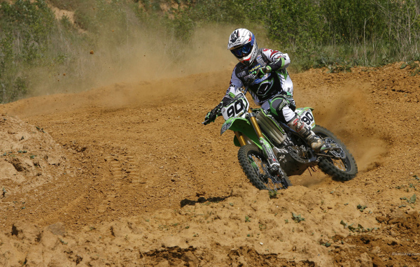 Невероятный мотоцикл Kawasaki KX 450 F