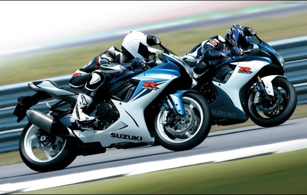 Невероятный мотоцикл Suzuki  GSX-R 750
