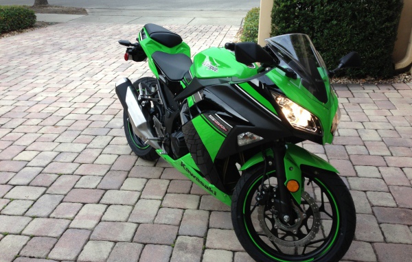 Невероятно быстрый мотоцикл Kawasaki Ninja 300