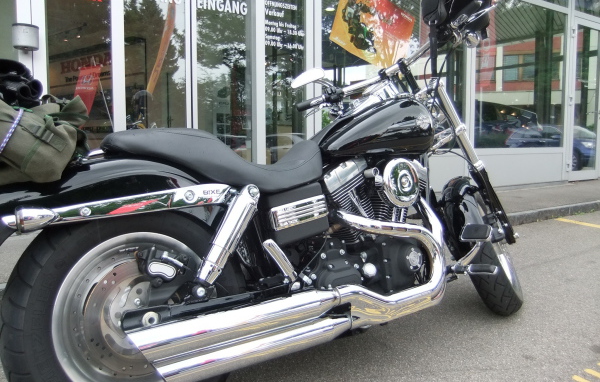 Невероятно быстрый мотоцикл Harley-Davidson Dyna Fat Bob