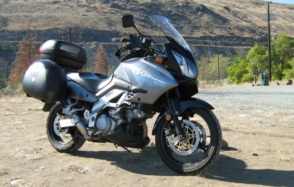 Невероятно быстрый мотоцикл Suzuki V-Storm 1000  DL